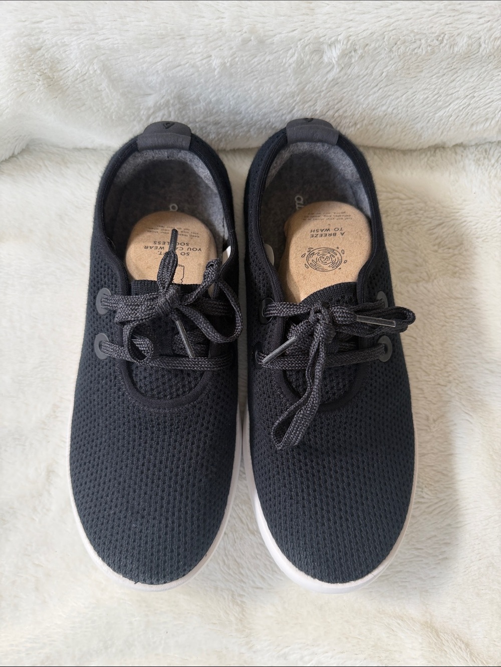 allbirds Women's Tree Dasher (size 8) Black Knit Sneakers with White Soles